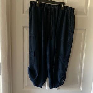 Elie Tahari cargo shorts